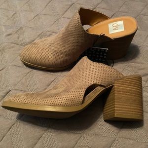NEW DV by Dolce Vita Taupe Mules